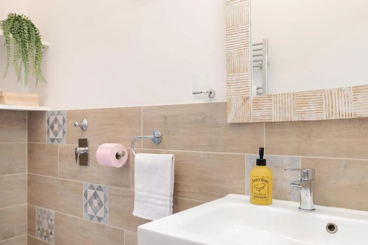 New! Milano - Flowers Home Cusano Milanino